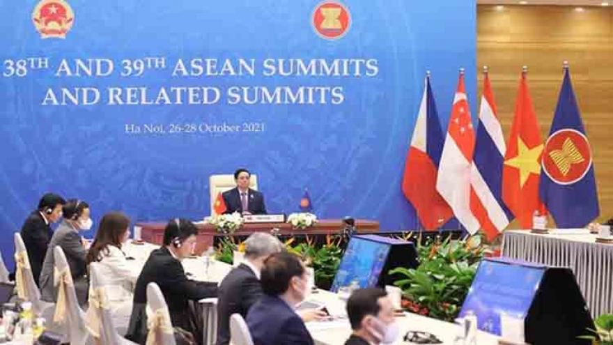 PM attends closing ceremony of 38th, 39th ASEAN Summits and Related Summits